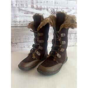 B.O.C. Born Winter Suede
Shearling Lace Up
Women's Brown Boots Size 6.5